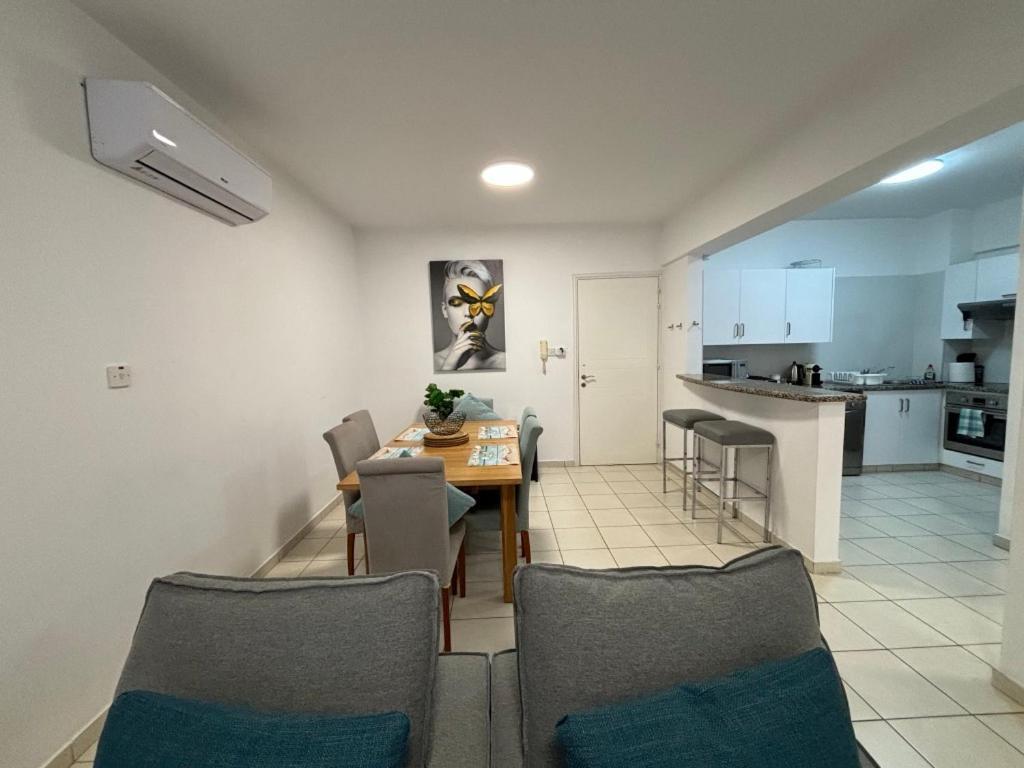 Cozy Apartment In Paphos Beautiful Complex Luaran gambar
