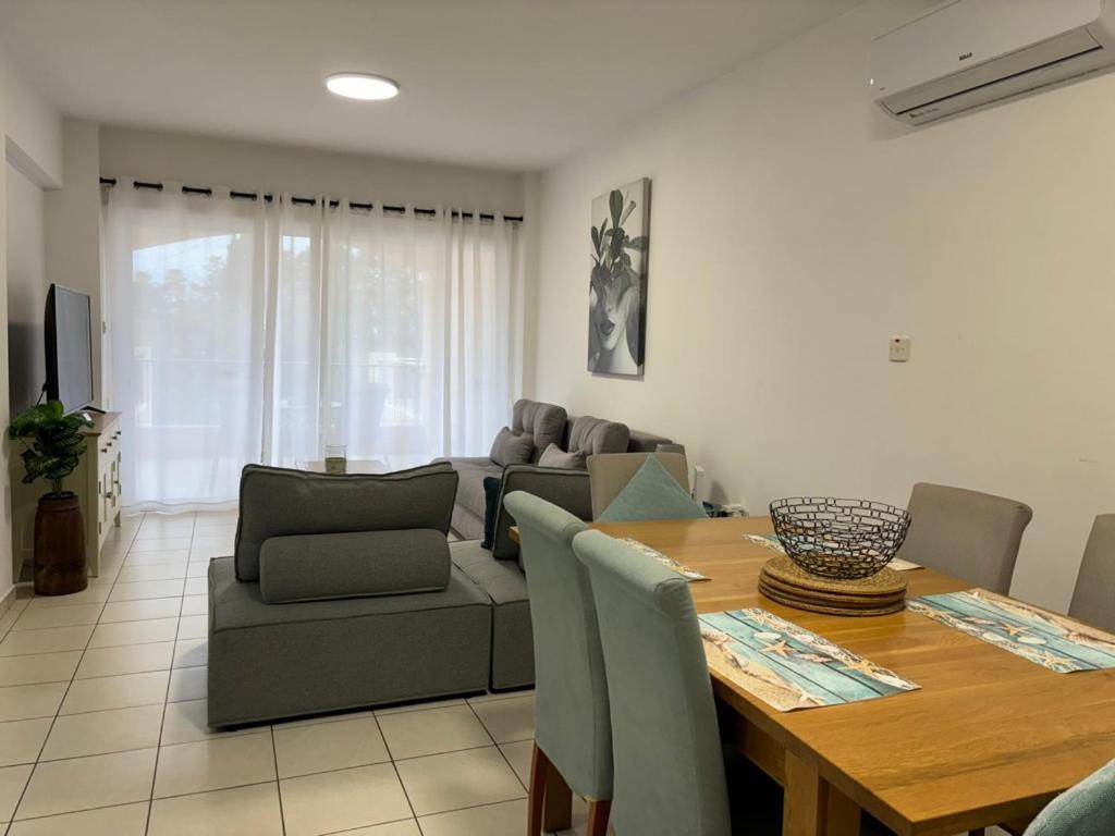 Cozy Apartment In Paphos Beautiful Complex Luaran gambar