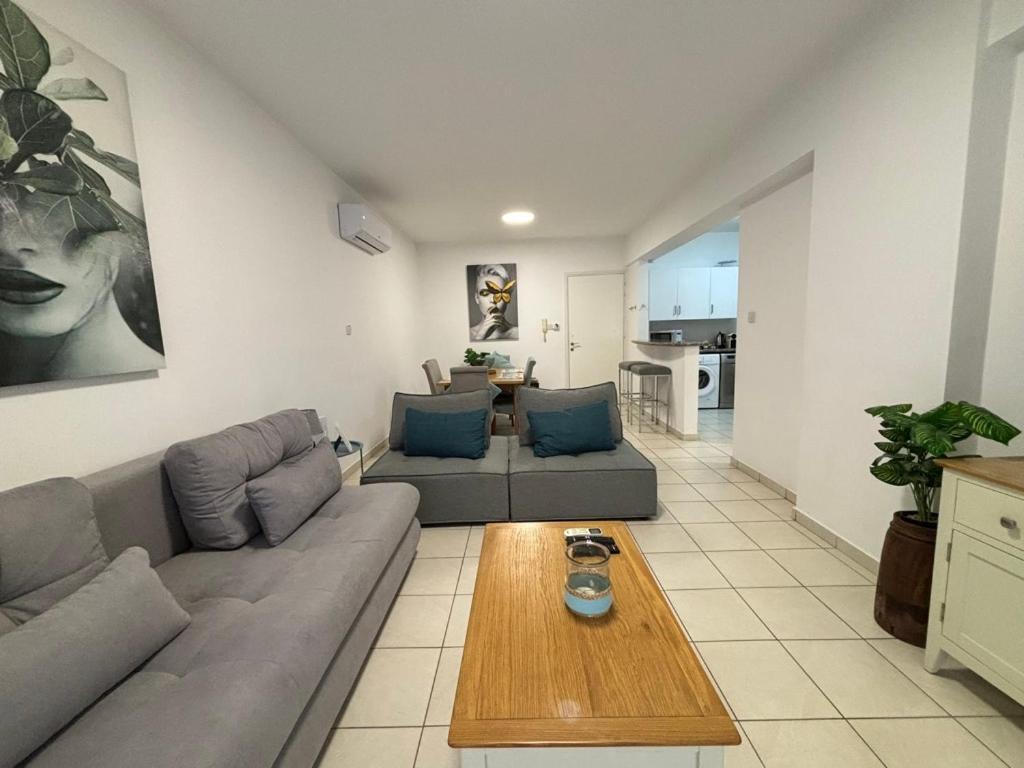 Cozy Apartment In Paphos Beautiful Complex Luaran gambar