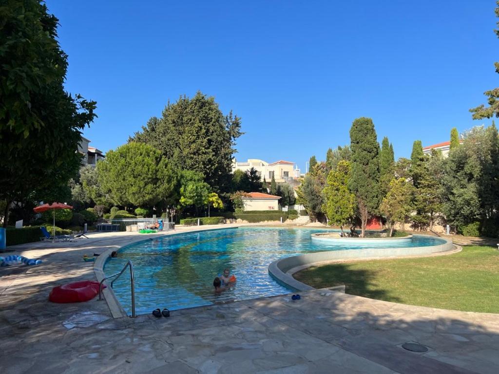 Cozy Apartment In Paphos Beautiful Complex Luaran gambar