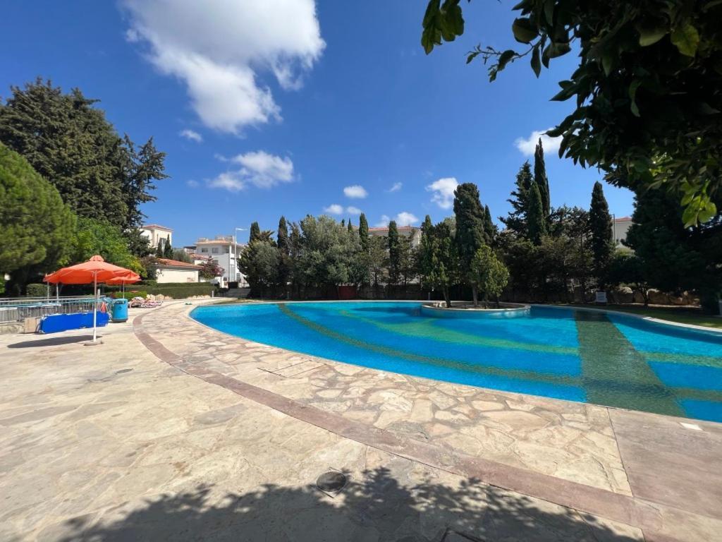 Cozy Apartment In Paphos Beautiful Complex Luaran gambar